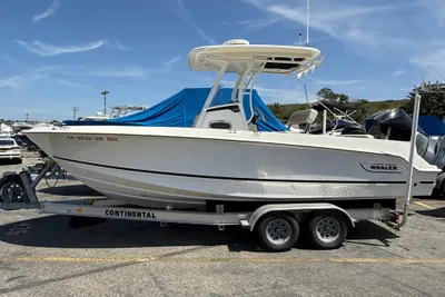 Boston Whaler 230 Outrage