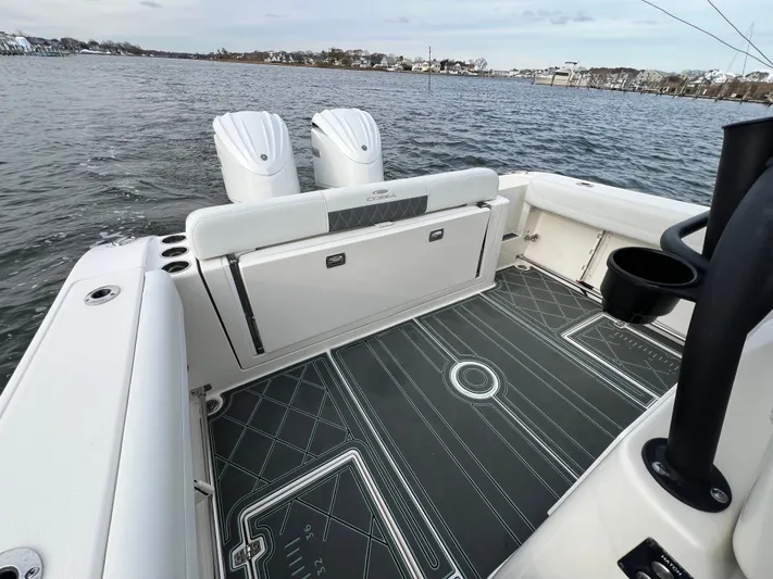 Chaos Yacht Photos Pics 