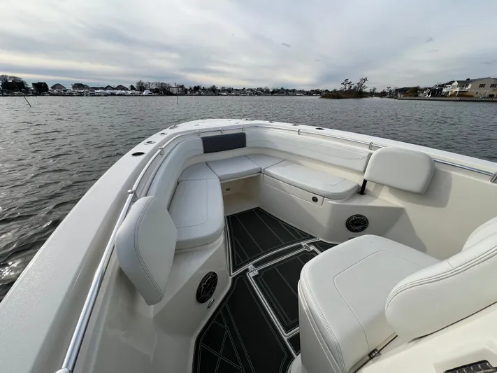 Chaos Yacht Photos Pics 