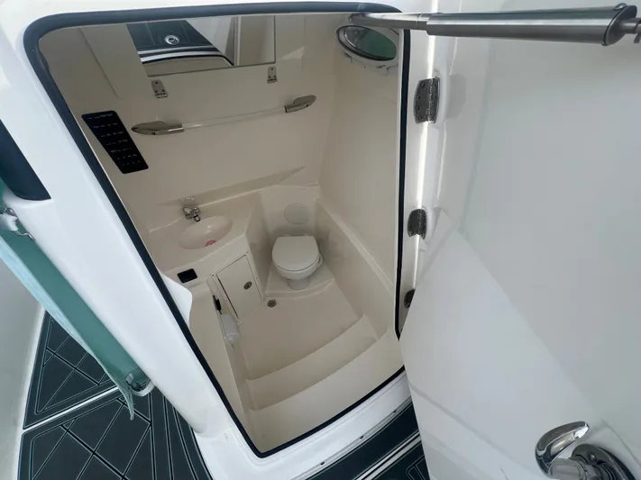 Chaos Yacht Photos Pics 