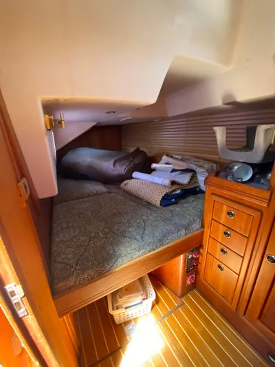 Lion Wings Yacht Photos Pics 