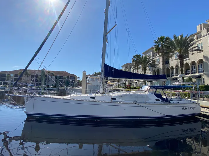 Lion Wings Yacht Photos Pics 