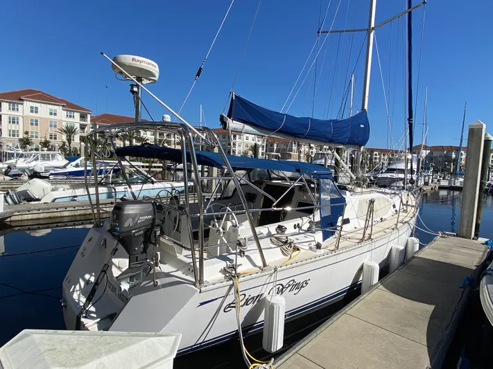 Lion Wings Yacht Photos Pics 