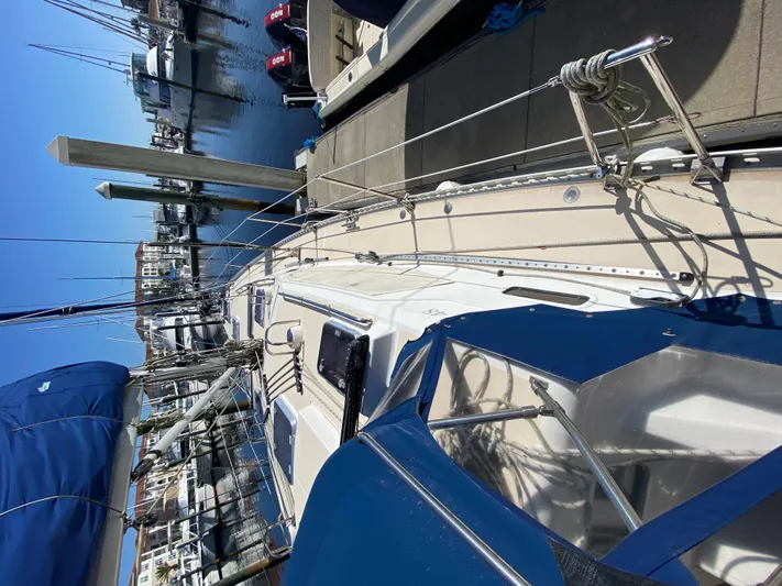 Lion Wings Yacht Photos Pics 