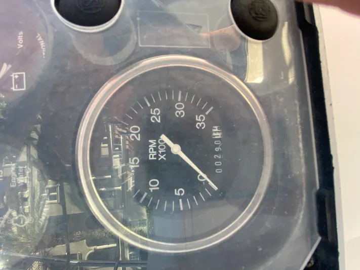 Lion Wings Yacht Photos Pics 