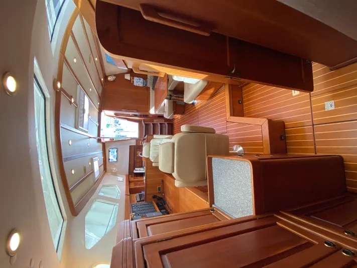 Lion Wings Yacht Photos Pics 