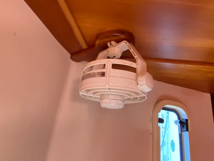 Lion Wings Yacht Photos Pics 