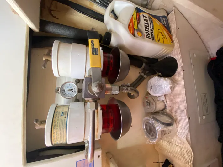 Lion Wings Yacht Photos Pics 