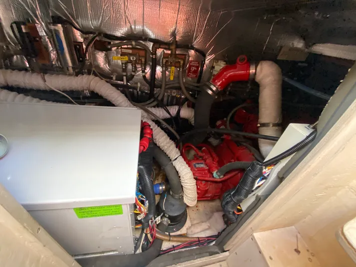 Lion Wings Yacht Photos Pics 