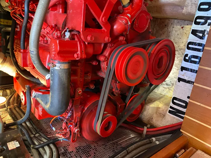 Lion Wings Yacht Photos Pics 