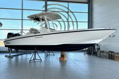 2017 Boston Whaler 270 Dauntless
