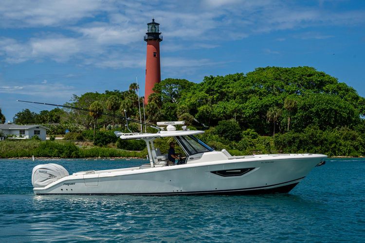 2021 Pursuit S 378 Sport