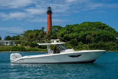 2021 Pursuit S 378 Sport