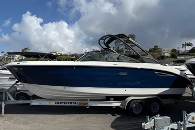 Sea Ray SDX 270
