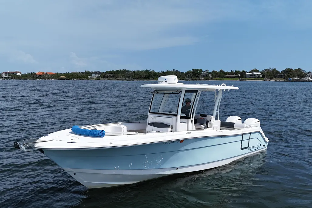 2019 Robalo R302 Center Console Center Console for sale - YachtWorld