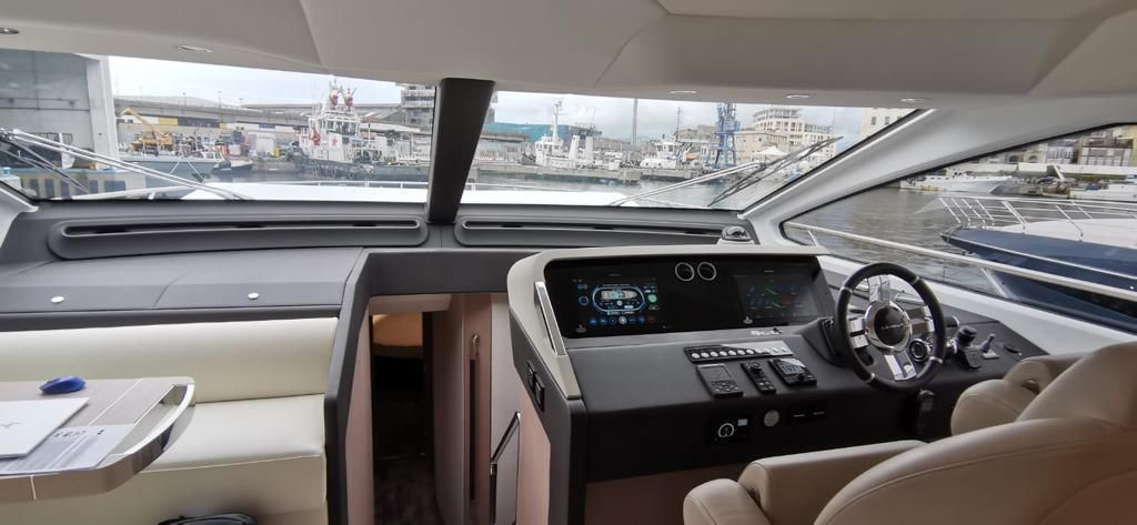 2021 Azimut 74 