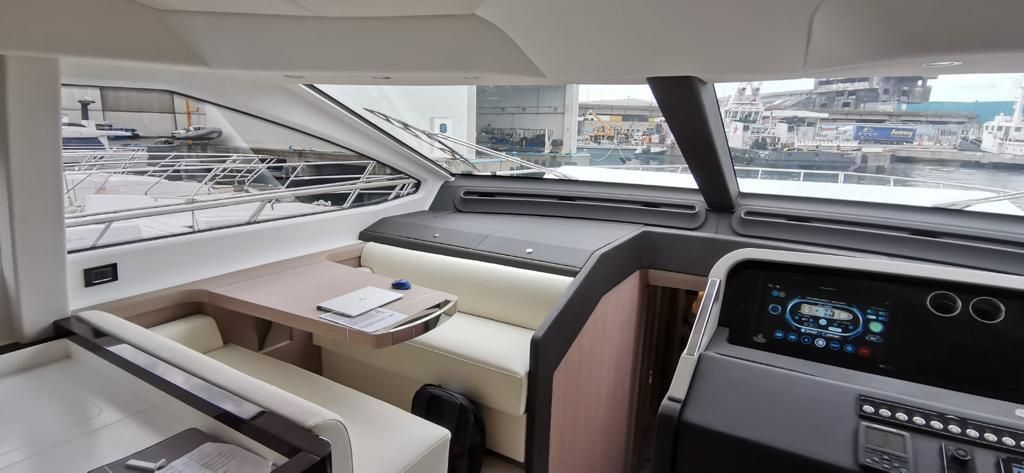 2021 Azimut 74 