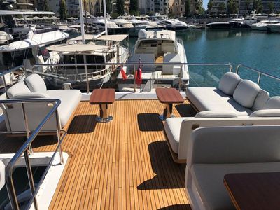 Yacht