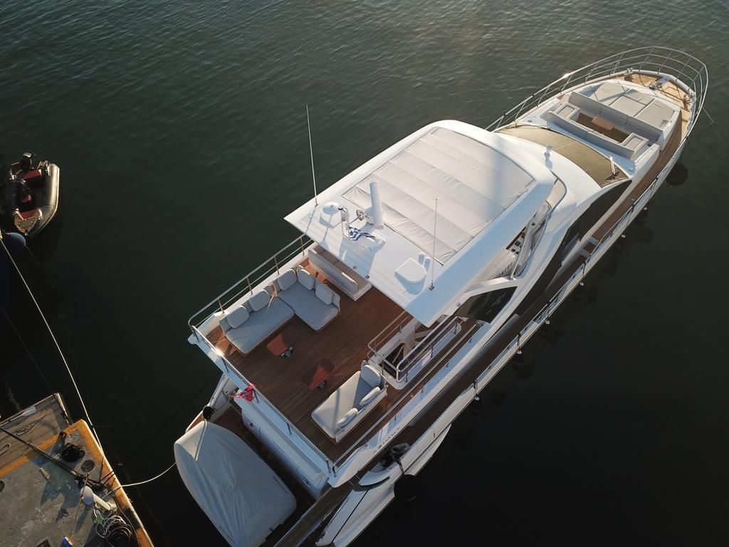 2021 Azimut 74 
