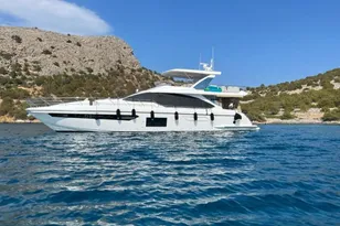 2021 Azimut 72
