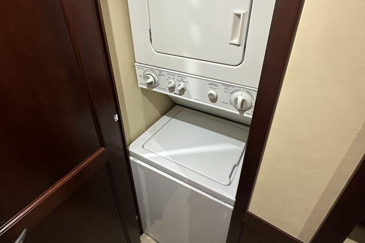 2006 Sea Ray 58 