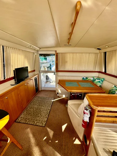 Walkabout Yacht Photos Pics Interior Aft