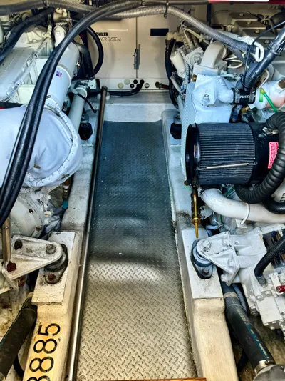 Walkabout Yacht Photos Pics Engine Room