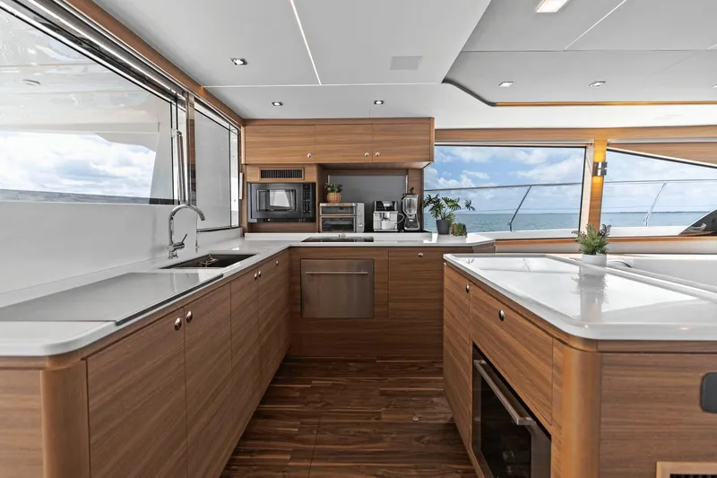 Wanderlust Yacht Photos Pics 