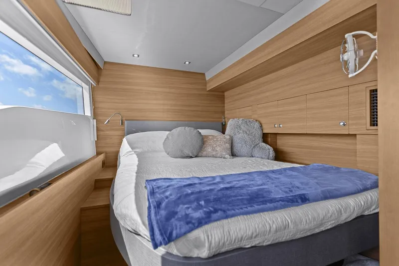 Wanderlust Yacht Photos Pics 