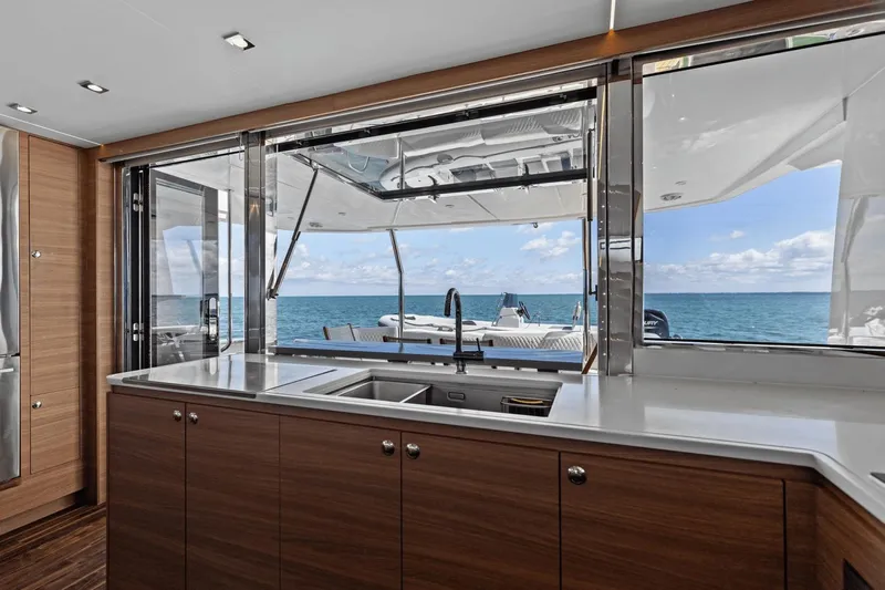 Wanderlust Yacht Photos Pics 