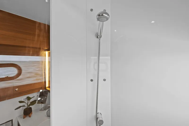 Wanderlust Yacht Photos Pics 