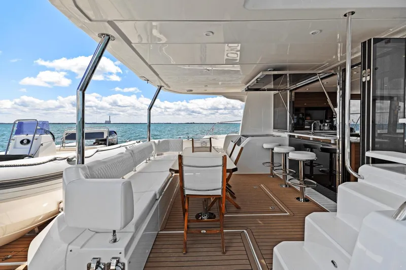 Wanderlust Yacht Photos Pics 