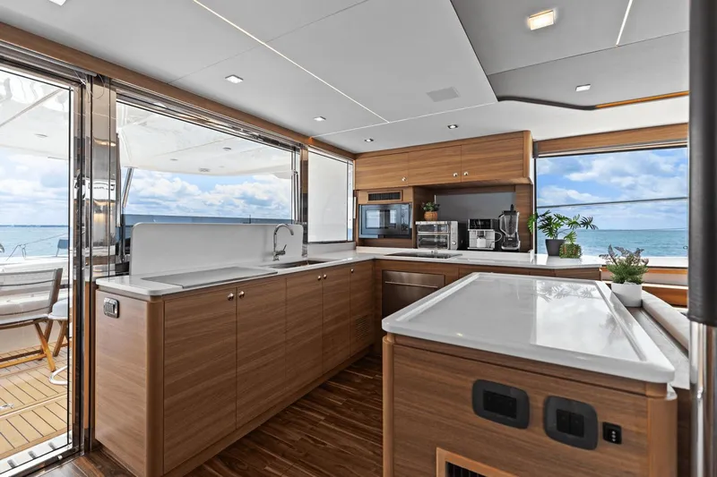 Wanderlust Yacht Photos Pics 