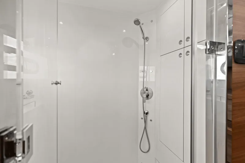 Wanderlust Yacht Photos Pics 