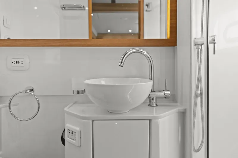 Wanderlust Yacht Photos Pics 