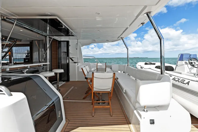 Wanderlust Yacht Photos Pics 