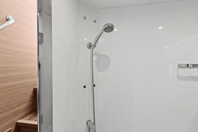 Wanderlust Yacht Photos Pics 