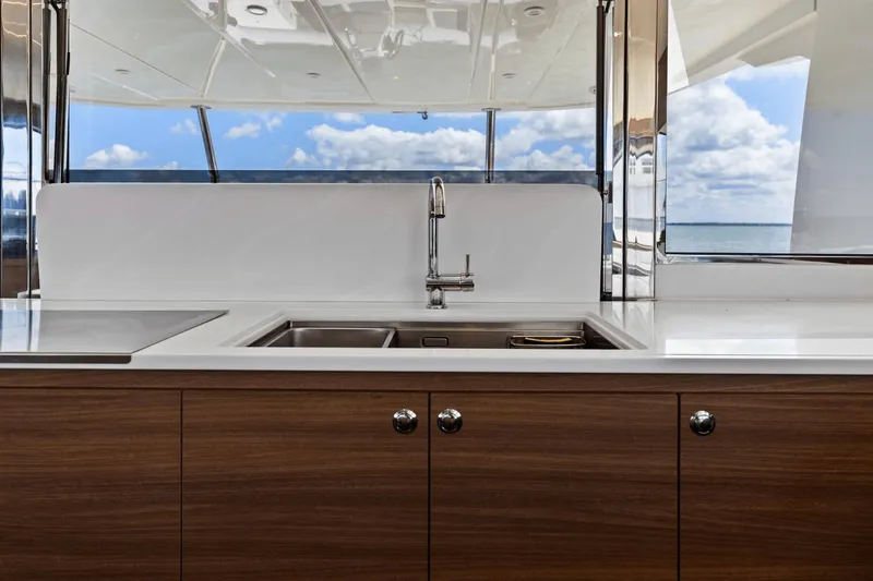 Wanderlust Yacht Photos Pics 