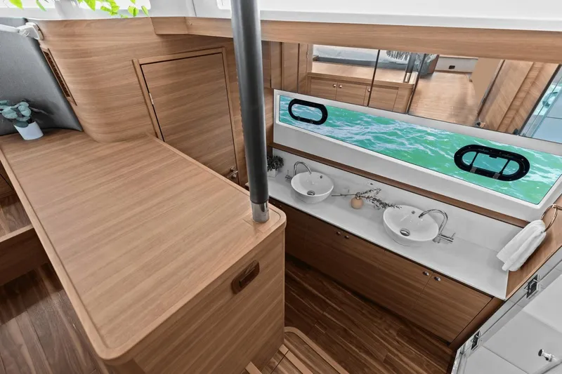 Wanderlust Yacht Photos Pics 