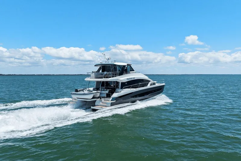 Wanderlust Yacht Photos Pics 