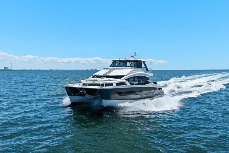 Wanderlust Yacht Photos Pics 