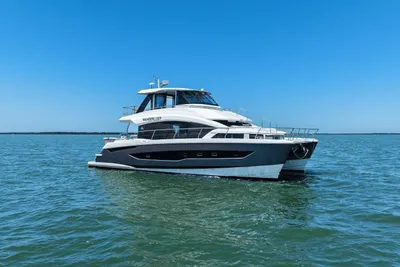 Aquila 54 Yacht
