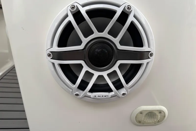  Yacht Photos Pics Speaker on 2002 Silverton 352 Motor Yacht, featuring JL Audio marine sound system.
