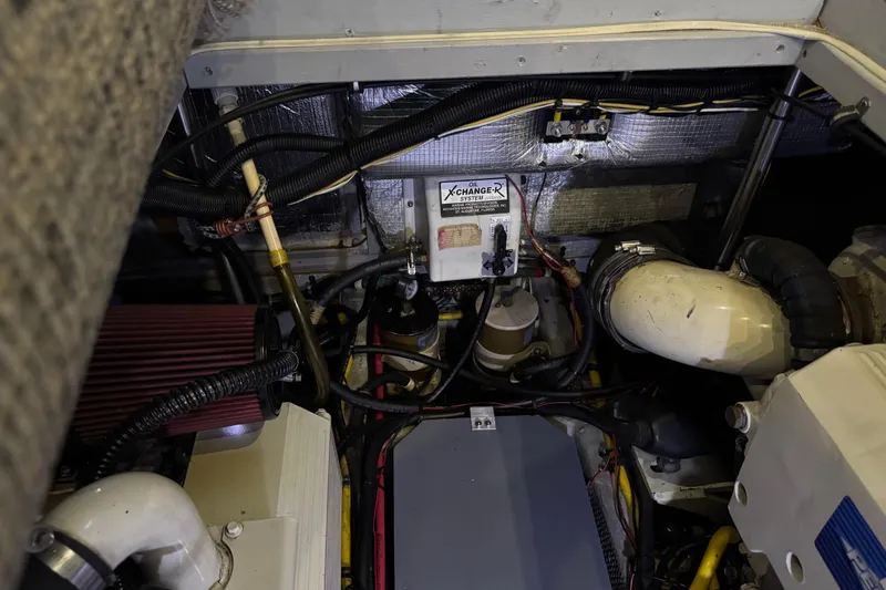  Yacht Photos Pics Engine room of 2002 Silverton 352 Motor Yacht with oil change system.