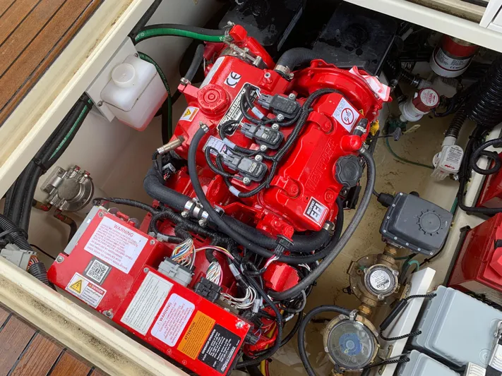  Yacht Photos Pics 2023 CHRIS-CRAFT 35 CALYPSO - Image 44