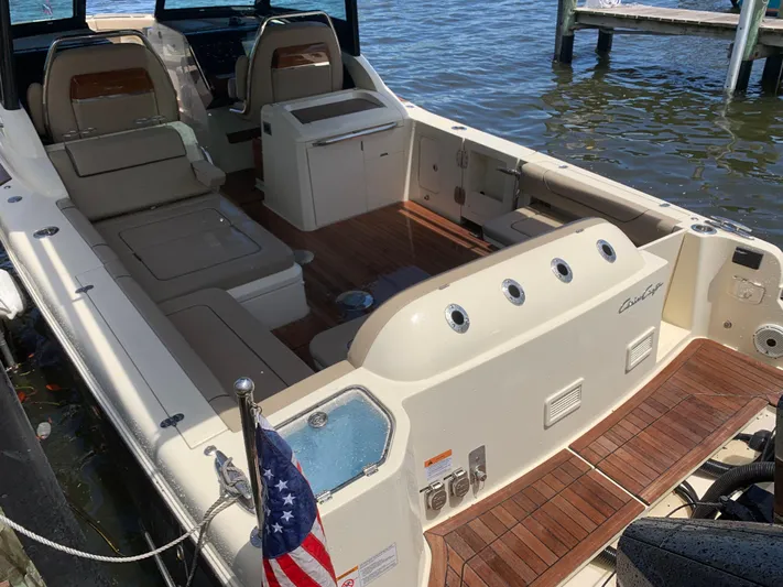  Yacht Photos Pics 2023 CHRIS-CRAFT 35 CALYPSO - Image 12