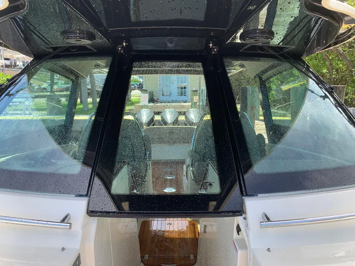  Yacht Photos Pics 2023 CHRIS-CRAFT 35 CALYPSO - Image 35