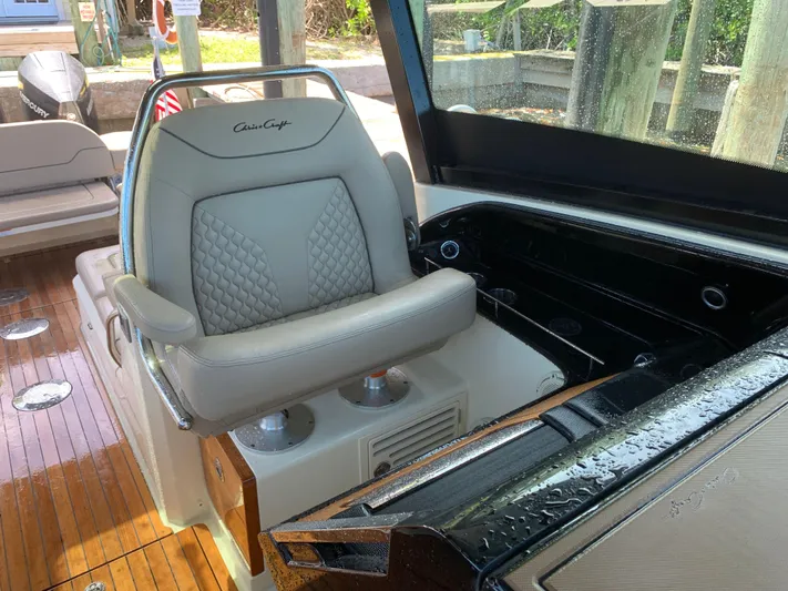  Yacht Photos Pics 2023 CHRIS-CRAFT 35 CALYPSO - Image 29
