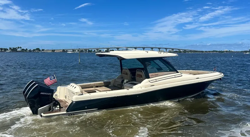  Yacht Photos Pics 2023 CHRIS-CRAFT 35 CALYPSO - Image 7