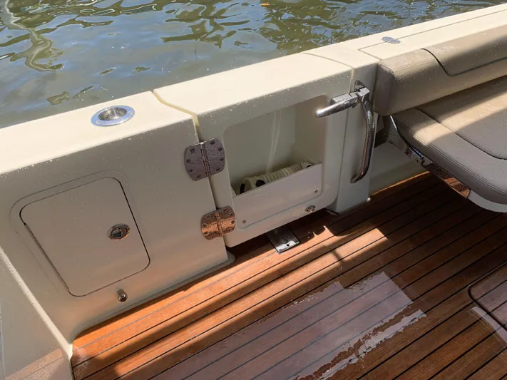  Yacht Photos Pics 2023 CHRIS-CRAFT 35 CALYPSO - Image 21